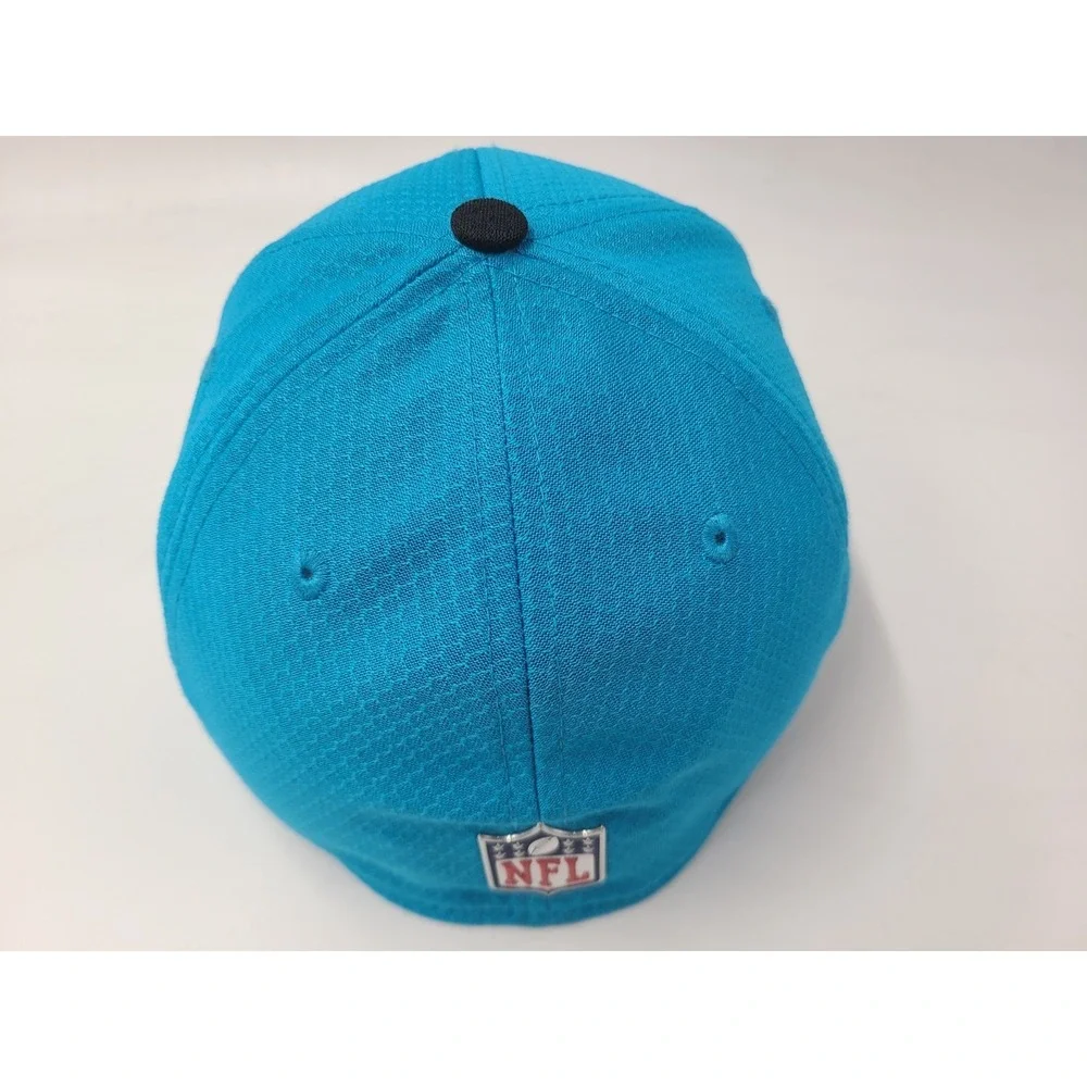 Carolina Panthers New‎ Era 39Thirty Flex Fitted M-L Hat Cap Polyester NFL Blue